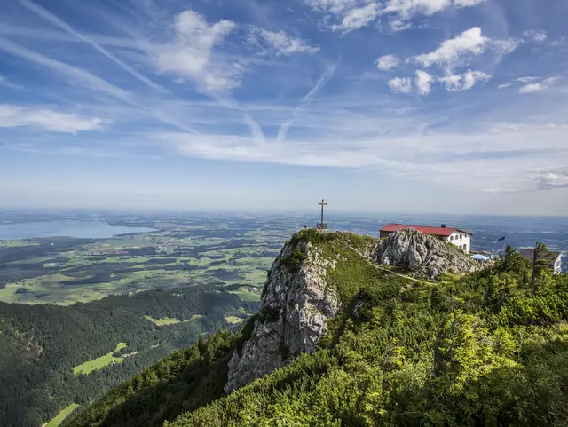 Blick vom Hochfelln zum Chiemsee