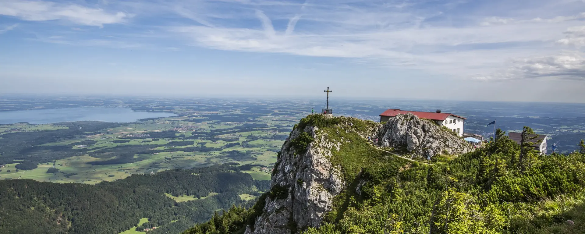 Blick vom Hochfelln zum Chiemsee