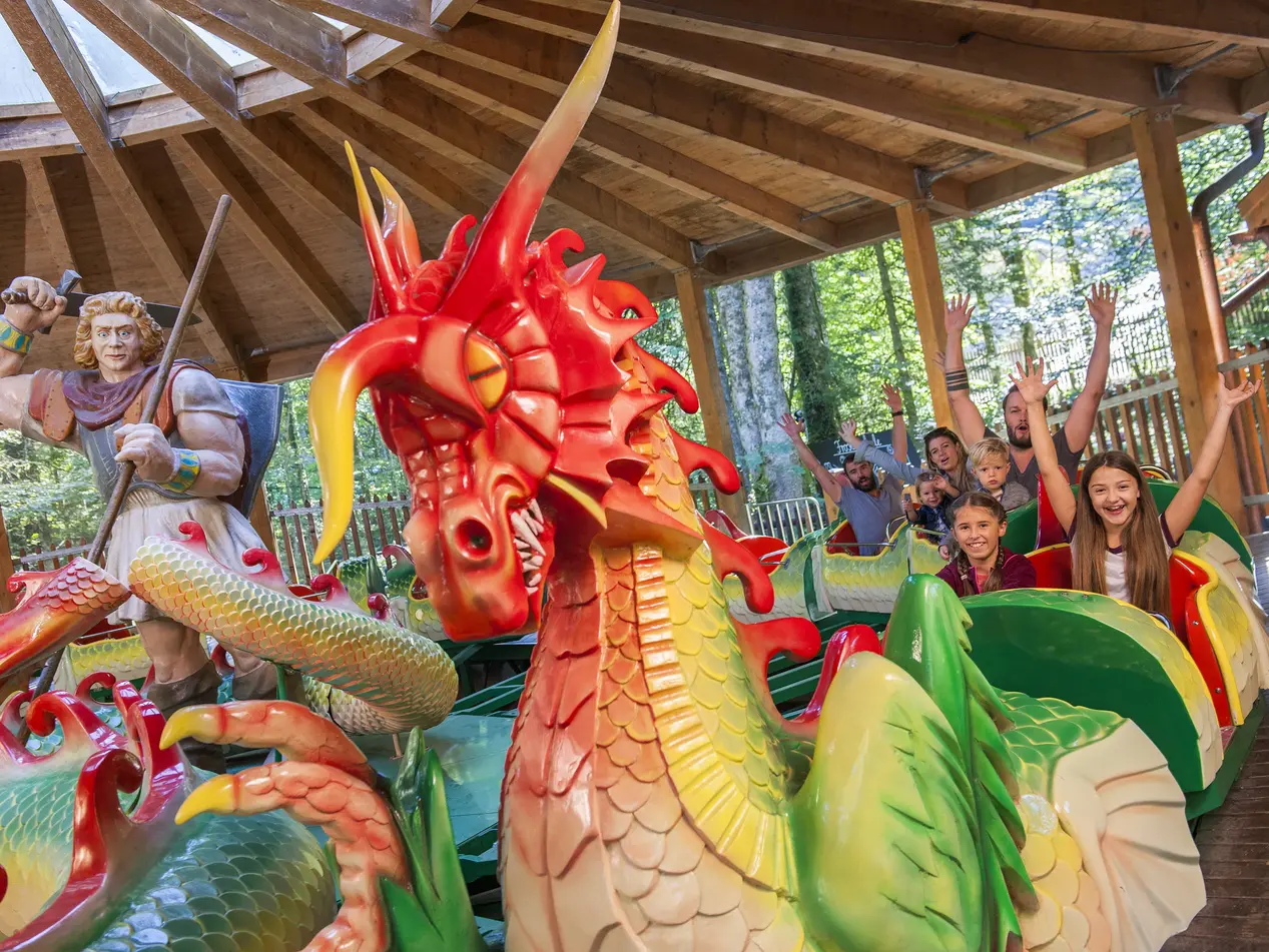 Drachenachterbahn im Freizeitpark Ruhpolding.