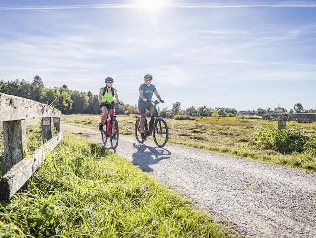 Radtour an der Alz bei Seebruck